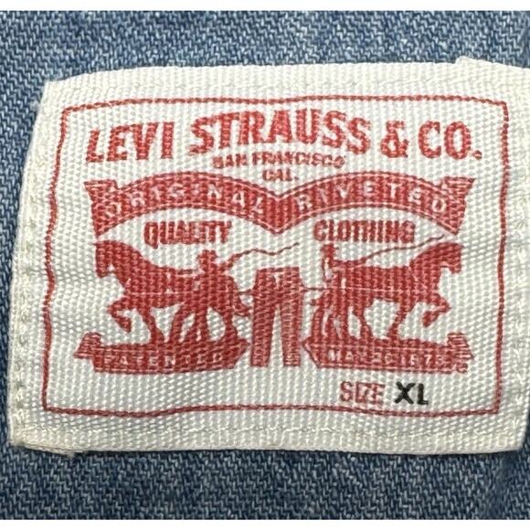 Levi's Shirt Women’s Size XL Blue Chambray Pearl Snap Western Short Sleeve - Picture 7 of 10